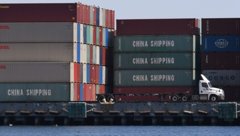 Container aus China im Hafen von Long Beach, Kalifornien (Bild: APA/AFP/Mark RALSTON)