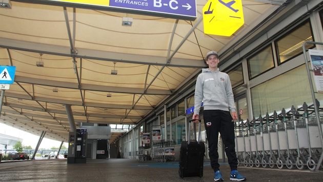 Der Weißbacher Johannes Hirschbichler startete am Salzburger Airport das Abenteuer Rad-Europameisterschaft. (Bild: Peter Weihs/Kronenzeitung)