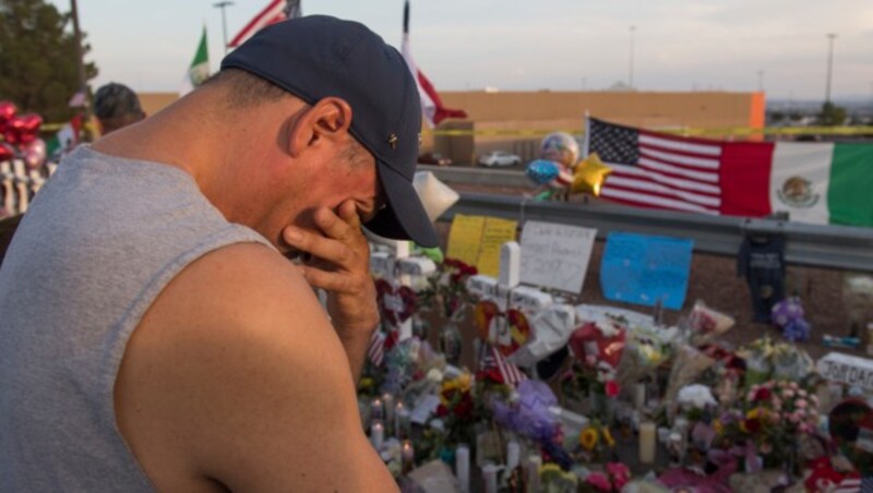 In den USA herrscht nach den Bluttaten in El Paso und Dayton landesweite Trauer. (Bild: APA/AFP/Mark RALSTON)