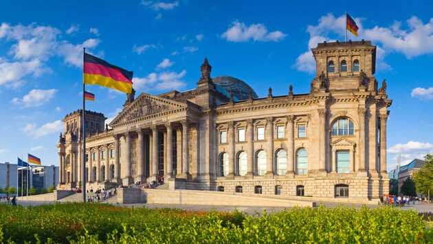Der Reichstag in Berlin (Bild: ©travelwitness - stock.adobe.com)