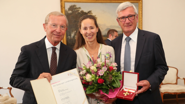 Landeshauptmann Wilfried Haslauer, Alexandra und Harald Preuner. (Bild: LMZ)