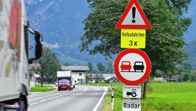 Auf der B311 in Weißbach kommt es immer wieder zu folgenschweren Unfällen. (Bild: Kerstin Joensson)