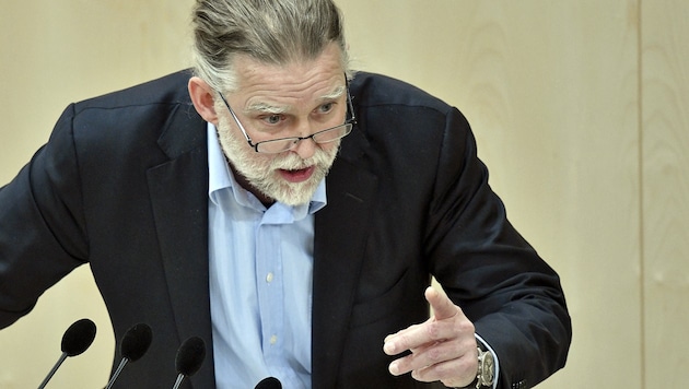 Trauer um den ehemaligern JETZT-Abgeordneten Alfred Noll