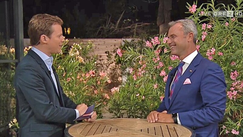 Der designierte FPÖ-Chef Norbert Hofer im ORF-„Sommergespräch“ mit Tobias Pötzelsberger (Bild: Screenshot/ORF)