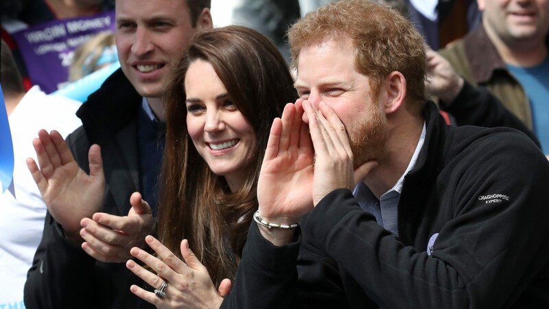 Früher waren sie das Power-Duo, jetzt herrscht Streit zwischen Harry und seinem Bruder William.  (Bild: AFP)