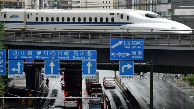 Ein Shinkansen-Zug in Tokio (Bild: KAZUHIRO NOGI/AFP)
