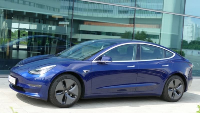 Der Basispreis des Tesla Model 3 sinkt um fast ein Viertel. (Bild: Stephan Schätzl)