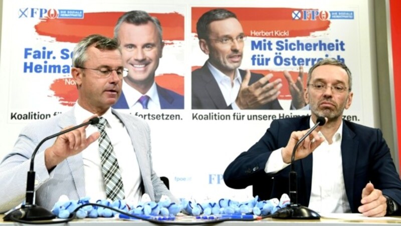 Das FPÖ-Führungsduo Norbert Hofer und Herbert Kickl (Bild: APA/HANS KLAUS TECHT)