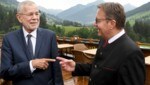 El (todavía) gobernador del Tirol, Günther Platter, y el presidente federal, Alexander Van der Bellen (Imagen: APA / ROLAND SCHLAGER)