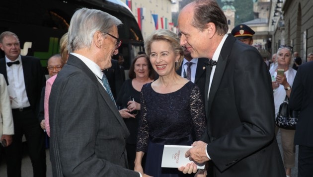 Im Bild die deutsche Politikerin Ursula von der Leyen mit Ehemann Heiko von der Leyen sowie dem früheren österreichischen Bundeskanzler Wolfgang Schüssel (Bild: www.neumayr.cc)