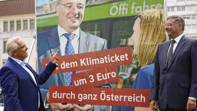 Jörg Leichtfried (SPÖ, re.) und Landesgeschäftsführer Günter Pirker. (Bild: SPÖ Steiermark)