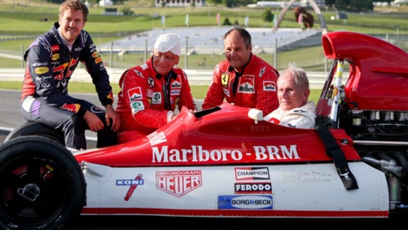 Gerhard Berger mit Sebastian Vettel (v.li.), Niki Lauda und Helmut Marko. (Bild: GEPA pictures)