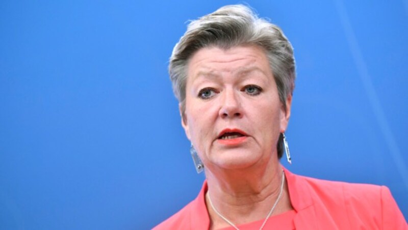 Ylva Johansson amtiert derzeit als Arbeitsministerin in Schweden. (Bild: APA/AFP/TT News Agency/Maja SUSLIN)