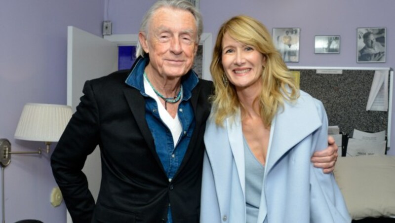 Joel Schumacher mit Schauspielerin Laura Dern (Bild: 2014 Getty Images)