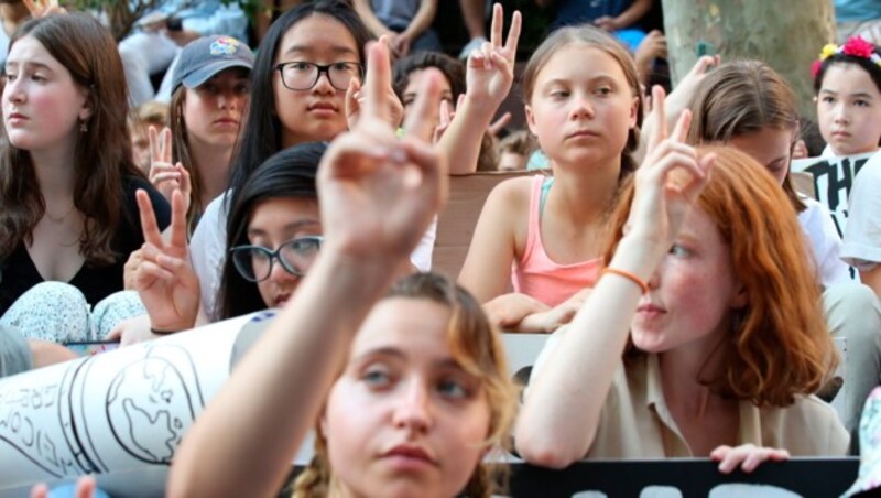 Als erste Aktion nahm Greta an einem Schulstreik vor dem UN-Gebäude in New York teil. (Bild: AP)