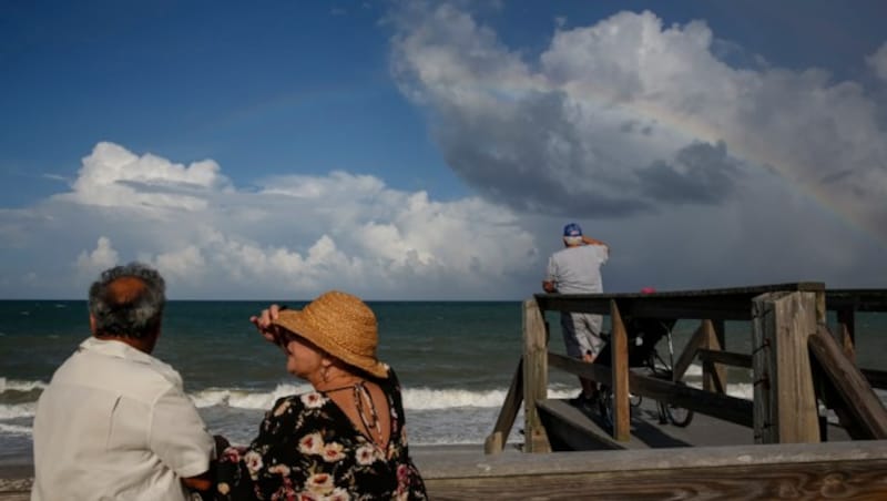 Sorgenvoll blicken die Bewohner Floridas dem nahenden Hurrikan entgegen. (Bild: AFP)