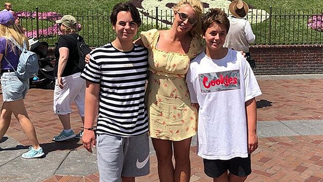 Britney Spears mit ihren Söhnen Jamie und Sean (Bild: instagram.com/britneyspears)