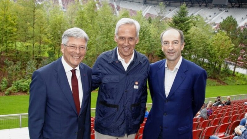 „Krone“-Herausgeber Christoph Dichand (re.) mit Werk-Initiator Klaus Littmann (Mitte) und Landeshauptmann Peter Kaiser (SPÖ) (Bild: Rojsek-Wiedergut Uta)