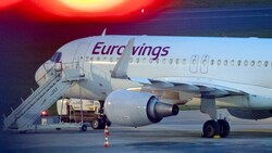 Die Piloten-Gewerkschaft Vereinigung Cockpit (VC) hat für Donnerstag einen 24-stündigen Streik bei der Lufthansa-Tochter Eurowings angekündigt. (Bild: APA/dpa/Marcel Kusch)