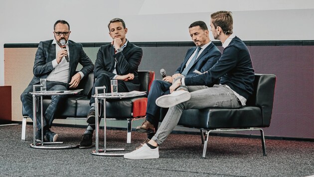 Über die Zukunft im Fußball-Business wurde eifrig diskutiert (Bild: Christof Hütter)