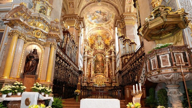 Der Altarraum im Stift Klosterneuburg (Bild: Klemens Groh)