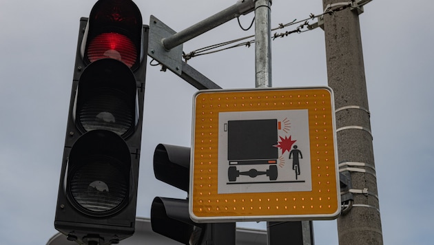 Die neue Warnblickanlage soll mehr Sicherheit für Radfahrer bringen. (Symbolbild) (Bild: Stadt Salzburg)