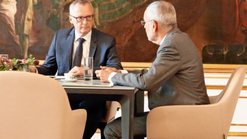 Alexander Van der Bellen im Interview mit Klaus Herrmann (Bild: Martin Jöchl)