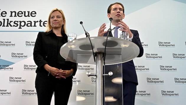 ÖVP-Frauen-Chefin Juliane Bogner-Strauß und ÖVP-Chef Sebastian Kurz (Bild: APA/HERBERT NEUBAUER)
