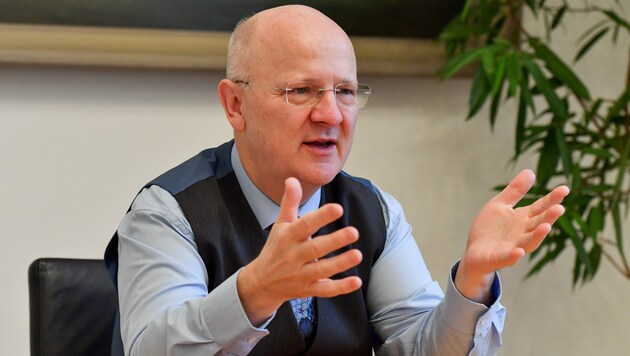 Michael Rockenschaub, Generaldirektor der Sparkasse OÖ, spricht Klartext. (Bild: Harald Dostal)
