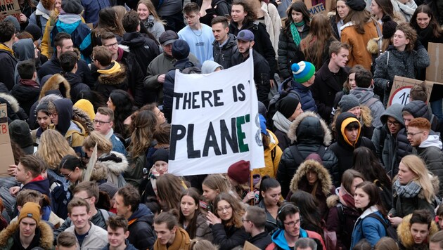 Schon am 15. März 2019 demonstrierten junge Menschen in Linz und weltweit für ernsthaften Klimaschutz jetzt. (Bild: Horst Einöder)
