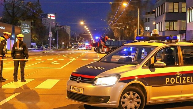 In der Alpenstraße wurde ein Raser mit 138 km/h erwischt (Symbolbild). (Bild: MARKUS TSCHEPP)