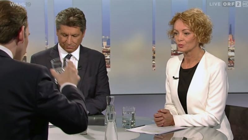 Kurz im Gespräch mit Moderator Hans Bürger und „Profil“-Innenpolitikchefin Eva Linsinger (Bild: tvthek.orf.at)