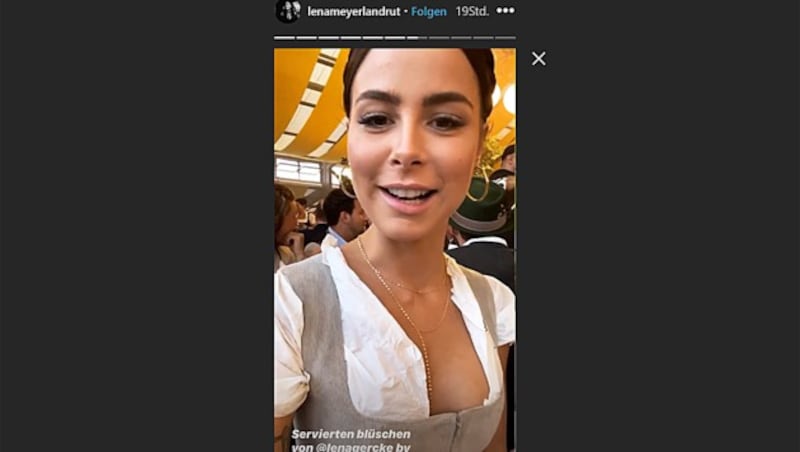 Lena Meyer-Landrut zeigt ihre Servietten-Bluse auf Instagram. (Bild: instagram.com/lenameyerlandrut)