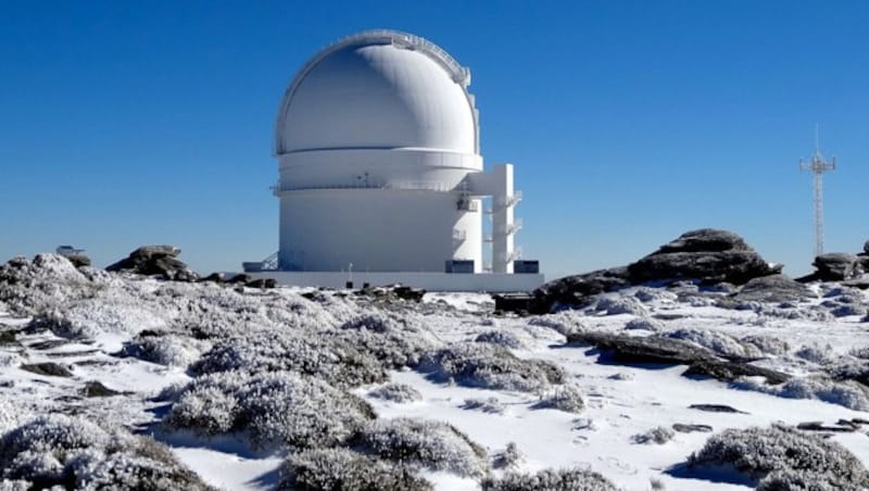 Im Calar Alta Observatorium in Spanien wurde der Planet beobachtet. (Bild: © Pedro Amado/Marco Azzaro/IAA/CSIC)