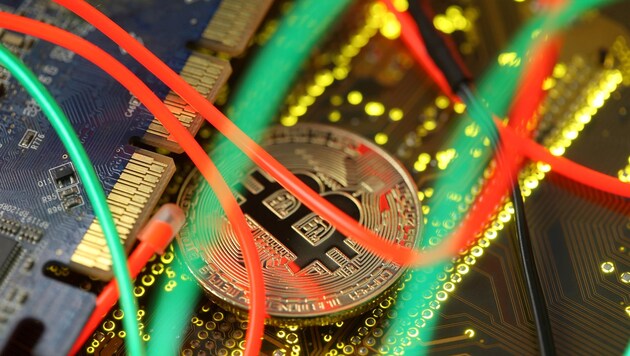 Kryptowährungen wie „Bitcoin“ werden schon länger gehypt (Bild: Dado Ruvic)