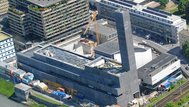 Im Heizkraftwerk Salzburg-Mitte kam es zu einem Arbeitsunfall. (Bild: www.neumayr.cc)