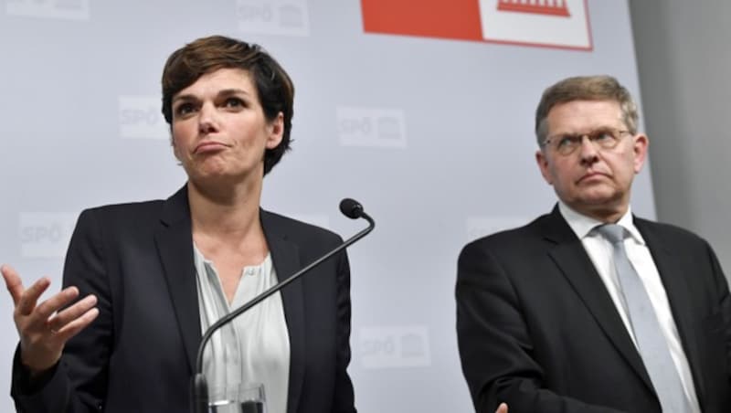Das neue SPÖ-Führungsduo Rendi-Wagner und Deutsch (Bild: APA/ROBERT JAEGER)