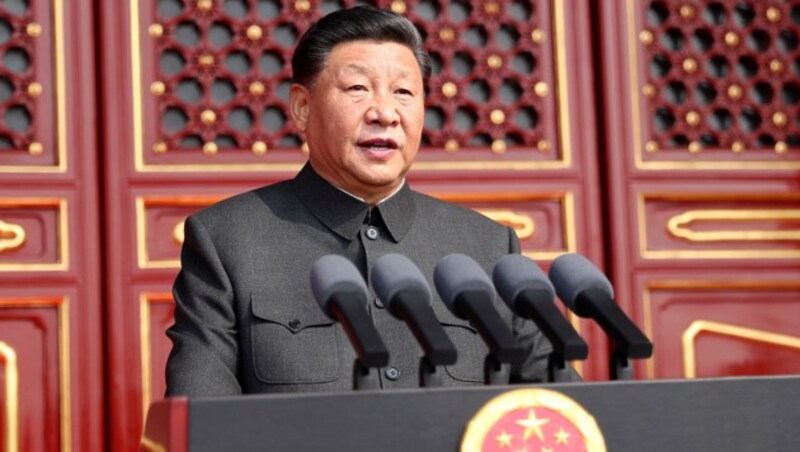 Präsident Xi Jinping bekräftigte mit Blick auf die Proteste in Hongkong den Grundsatz „Ein Land, zwei Systeme“. (Bild: AP)