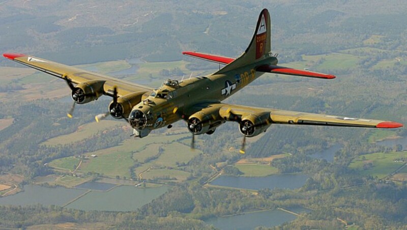 Die B-17 „Flying Fortress“ (Bild: AP)