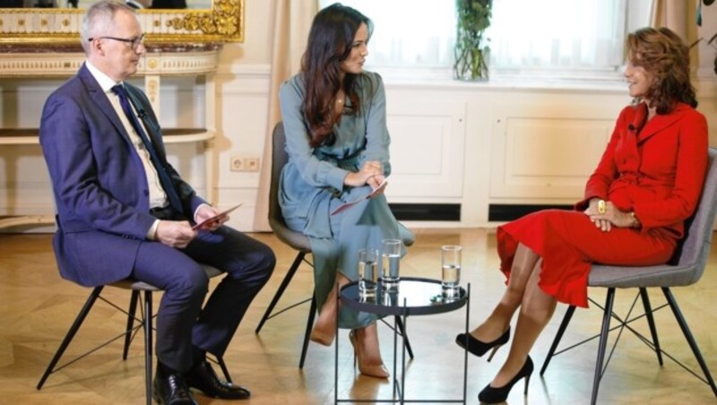 Klaus Herrmann und Katia Wagner im Gespräch mit Bundeskanzlerin Brigitte Bierlein (Bild: Reinhard Holl)