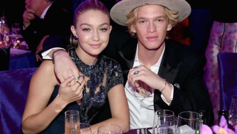 Gigi Hadid und Cody Simpson (Bild: 2015 Getty Images)