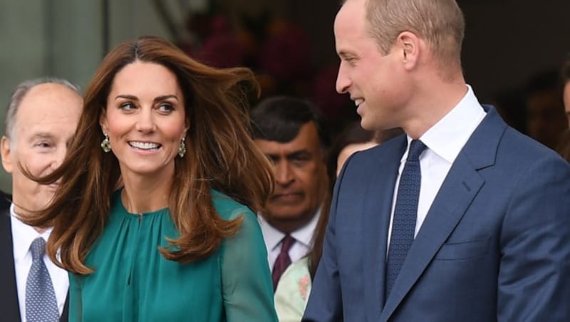 Herzogin Kate und Prinz William beim Besuch des „Aga Khan Centre“ in London (Bild: AFP)