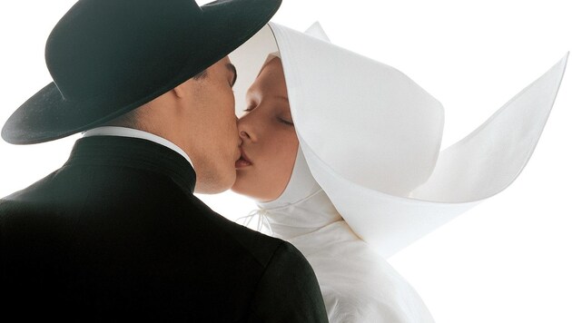 Ach du heilige... Mit küssenden Geistlichen sorgte Toscani für Aufsehen. (Bild: atelierjungwirth.com/oliviero toscani)