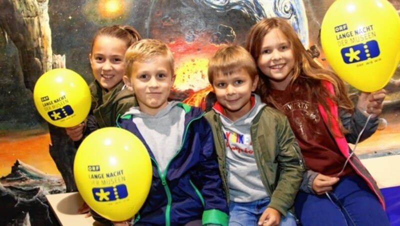 Emma, Aeneas, Elias und Cora hatten viel Spaß im Klagenfurter Planetarium. (Bild: Rojsek-Wiedergut Uta)