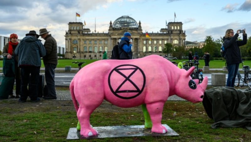 Ein Camp der Umweltaktivisten von Extinction Rebellion vor dem Reichstag in Berlin (Bild: AFP)