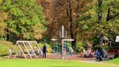 Der Innsbrucker Rapoldipark. Mittlerweile hat sich der Spielplatz dort verändert. (Bild: Andreas Fischer)