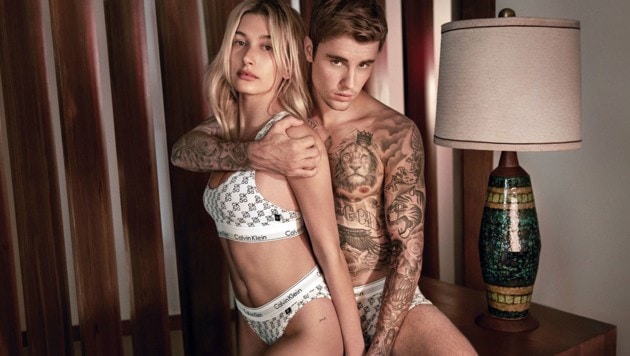 Justin Bieber und Hailey Baldwin-Bieber posieren für die Werbekampagne von Calvin Klein. (Bild: www.PPS.at)