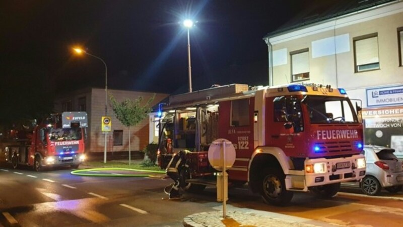 (Bild: APA/STADTFEUERWEHR NEUFELD)