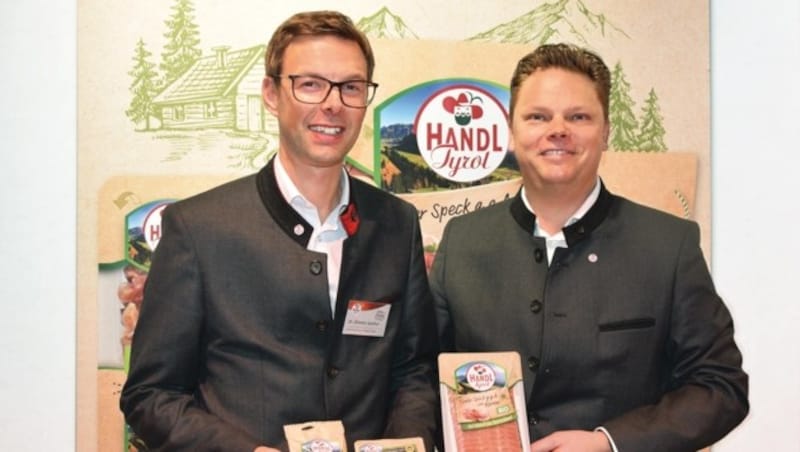 Handl Tyrol-Inhaber Karl Christian Handl (re.) und Vertriebsleiter Johannes Wechner. (Bild: inpublic)