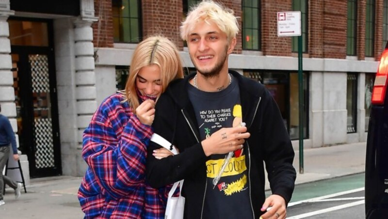 Anwar Hadid und Dua Lipa (Bild: www.PPS.at)